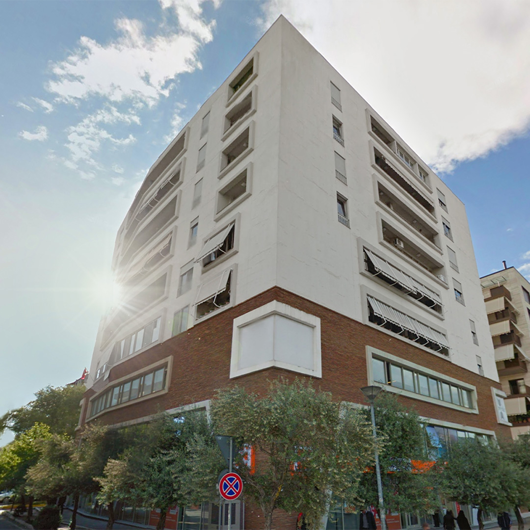 Bolles & Wilson - 4 Shkurti